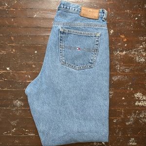 Tommy Hilfiger Mom Jeans
